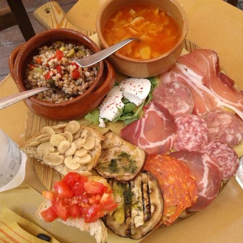 Trattoria Pizzeria Il Vicoletto B&B