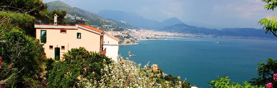 Foto DICEMBRE IN COSTIERA AMALFITANA