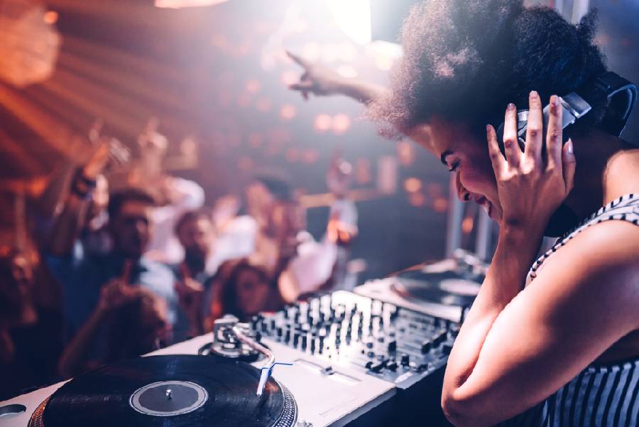 Foto DJ PER IL MATRIMONIO