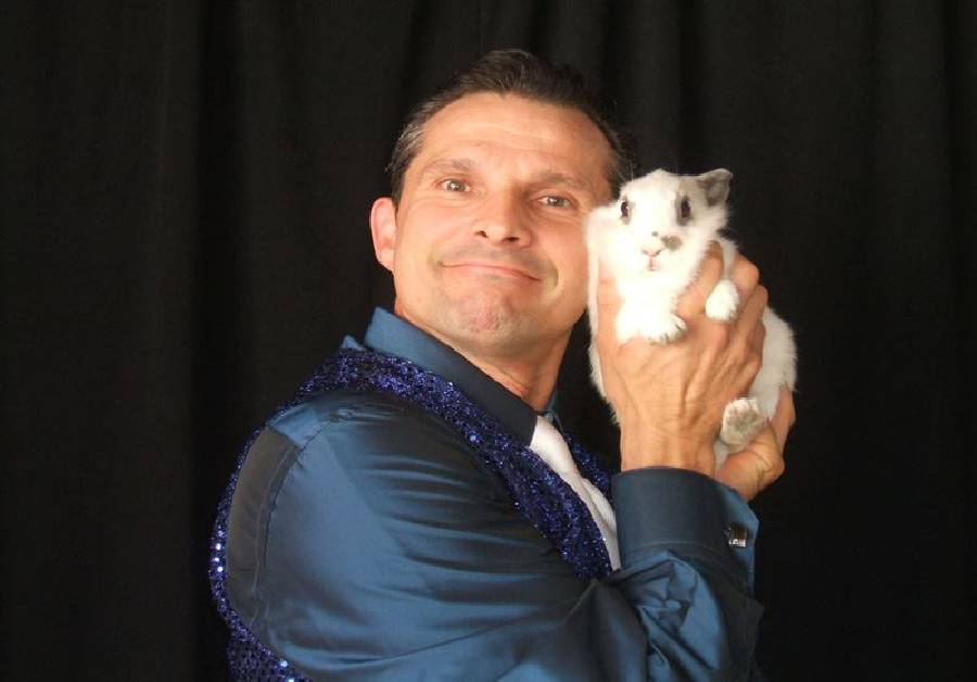 Foto UN MAGO AL TUO COMPLEANNO